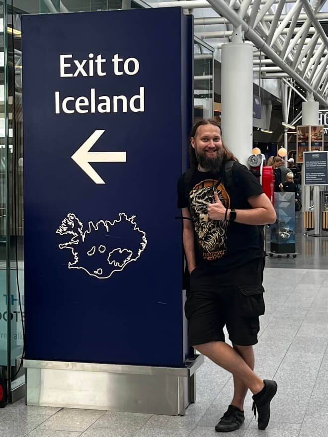 Já a cedule Exit to Iceland